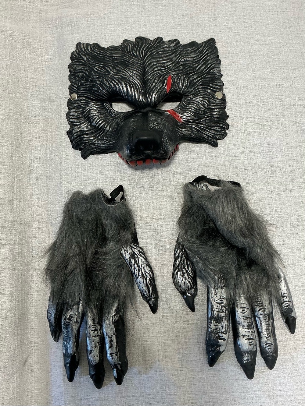 Spooktacular Creations WereWolf Mask & Furry Claws Gloves Set Adult Teen Cosplay
